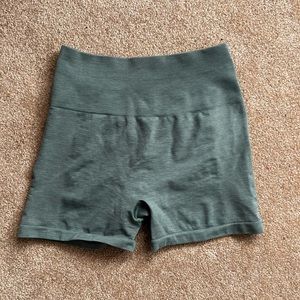 Alphalete OG nomadic blue shorts!!